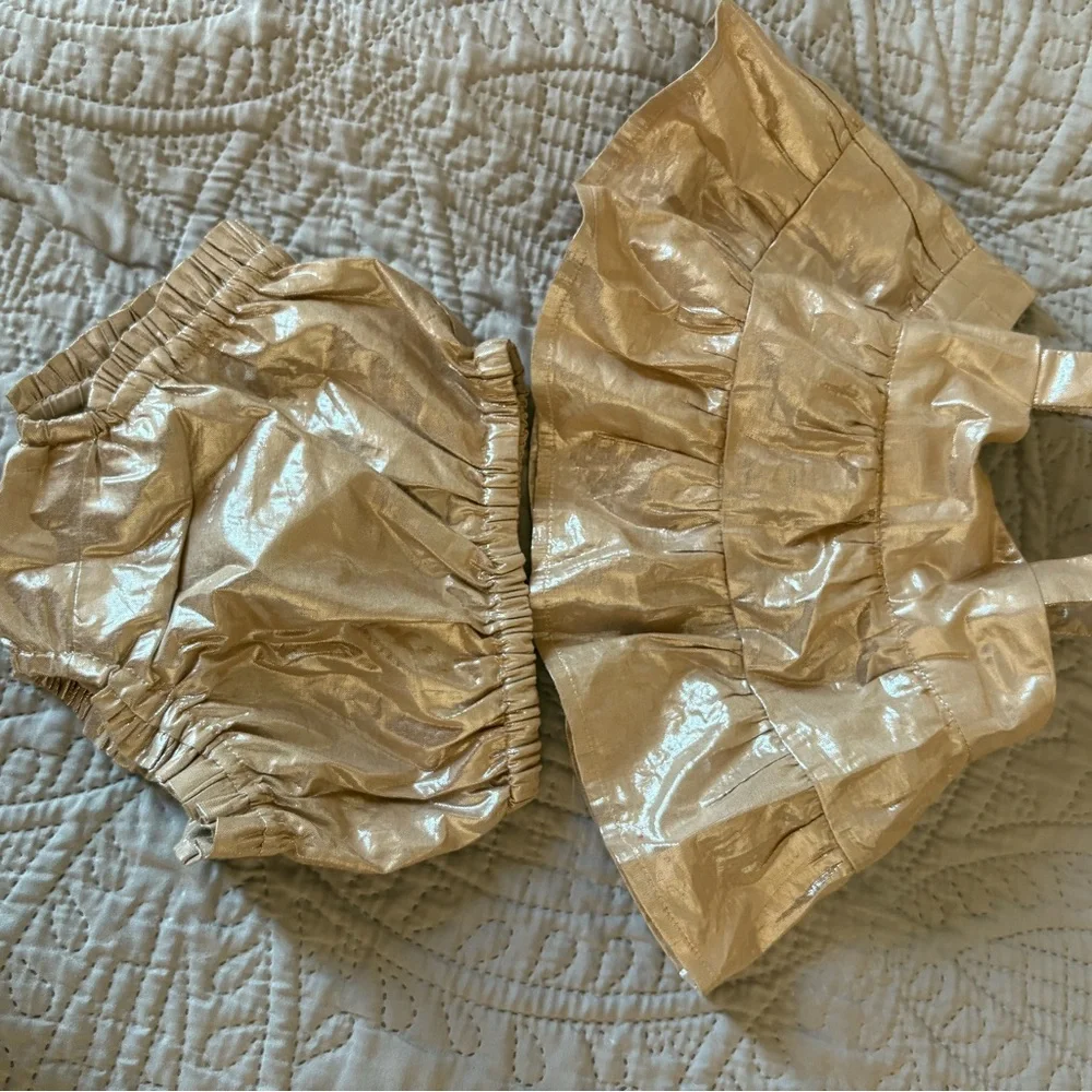 Baby GAP Gold Ruffled Kids Outfit